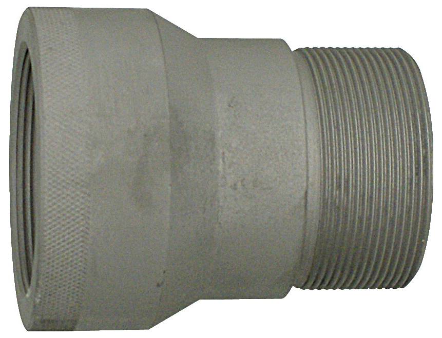 Eine Metallrohrverbindung mit einem Gewinde-Ende und einem glatten, konischen Abschnitt, die zum Verbinden von Rohren in Sanitär- oder Industriesystemen verwendet wird.