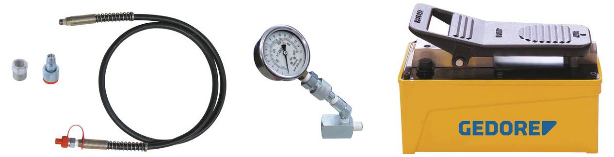 Hydraulischer Handpumpensatz mit Druckmesser, Schlauch und Pedal. Wird für präzise Druckanwendungen in mechanischen Systemen verwendet.