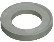 Graue Metallunterlegscheibe, kreisförmig mit zentralem Loch, verwendet zum Verteilen der Last oder zum Verhindern des Loswerdens einer Befestigung, auf weißem Hintergrund.