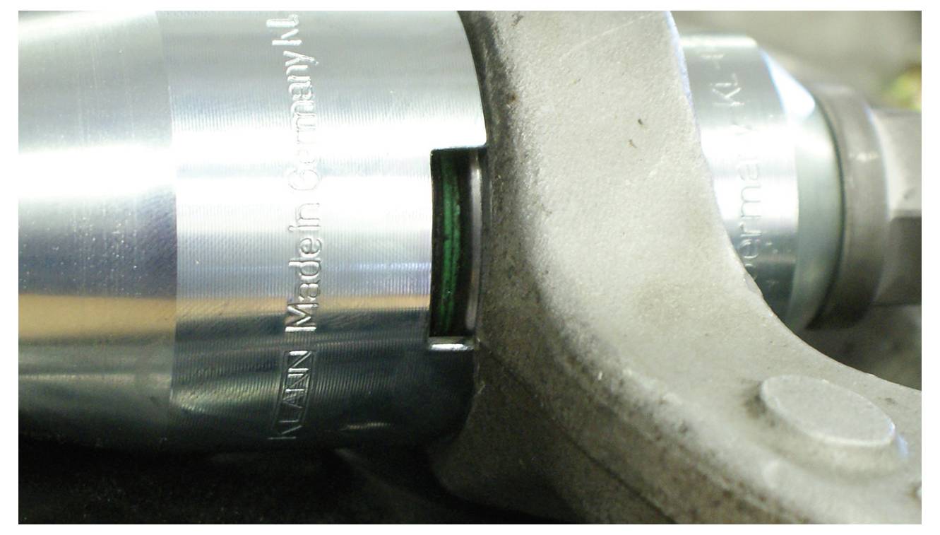 Eine Nahaufnahme eines Metallwerkzeugs mit der Gravur 