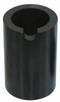 Ein zylindrisches schwarzes Objekt mit einem hohlen Innenraum und einer Kerbe, die in die obere Kante geschnitten ist, das für spezifische Industrieanwendungen verwendet wird.