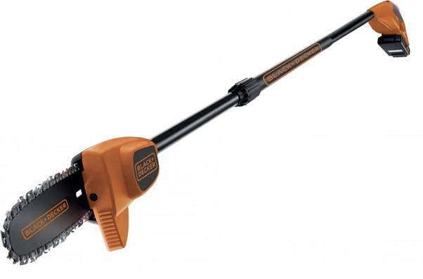 Eine kabellose Stabsäge mit einem orange-schwarzen Design, beschriftet mit „Black+Decker