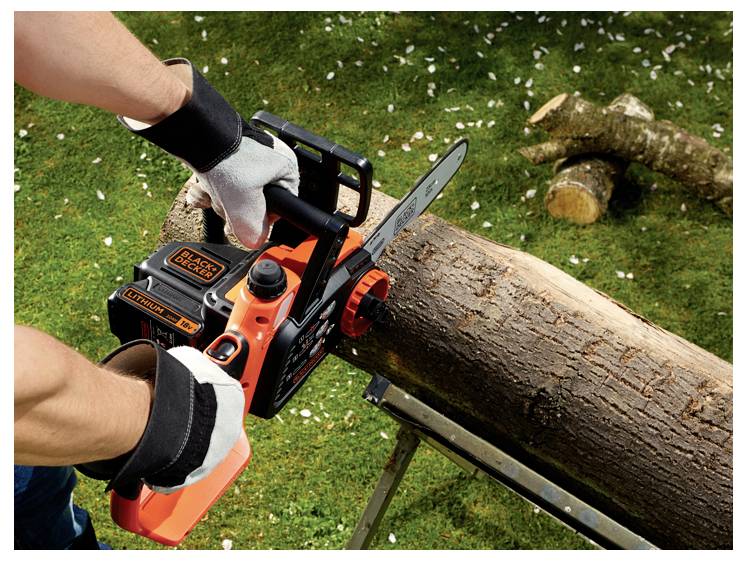 Ein elektrisches Laubgebläse mit ergonomischem Griff und orangefarbenem Gehäuse, entwickelt zum Entfernen von Laub und Verschmutzungen aus Außenbereichen.