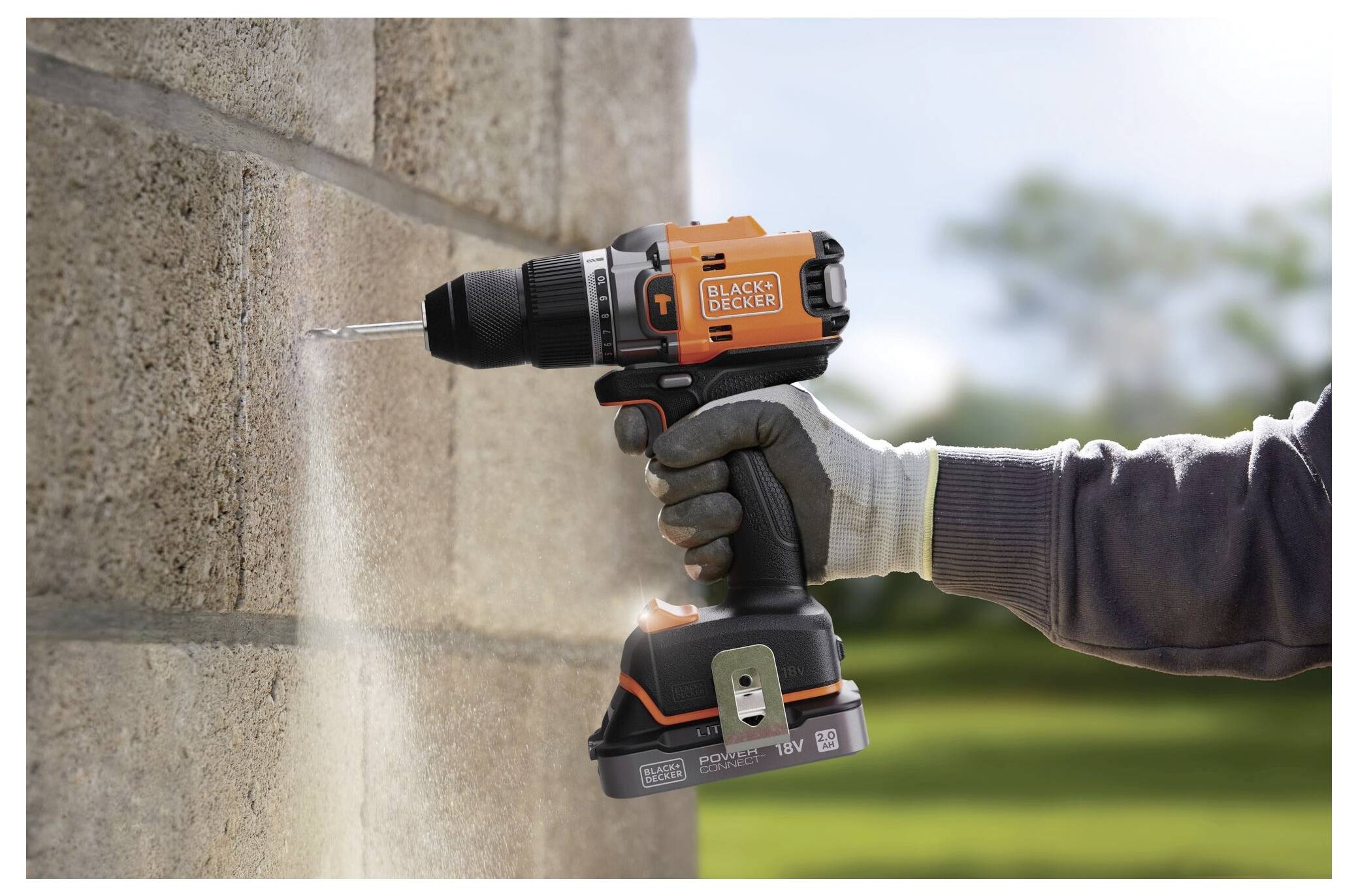 Black & Decker 2-Gang-Akku-Schlagbohrschrauber bürstenlos, ohne Akku, ohne Ladegerät, mit Zubehör