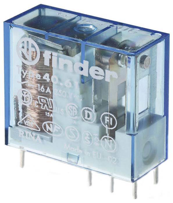Schwarzes 750W Computernetzteil mit Lüftungsgitter und Stromschalter. Verfügt über die Zertifizierung '80 PLUS Gold' für Energieeffizienz.