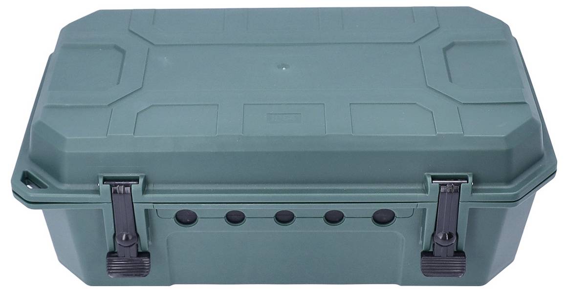 Grüner Kunststoff-Lagerbehälter mit sicheren schwarzen Verschlüssen, für die Verwendung im Freien konzipiert.