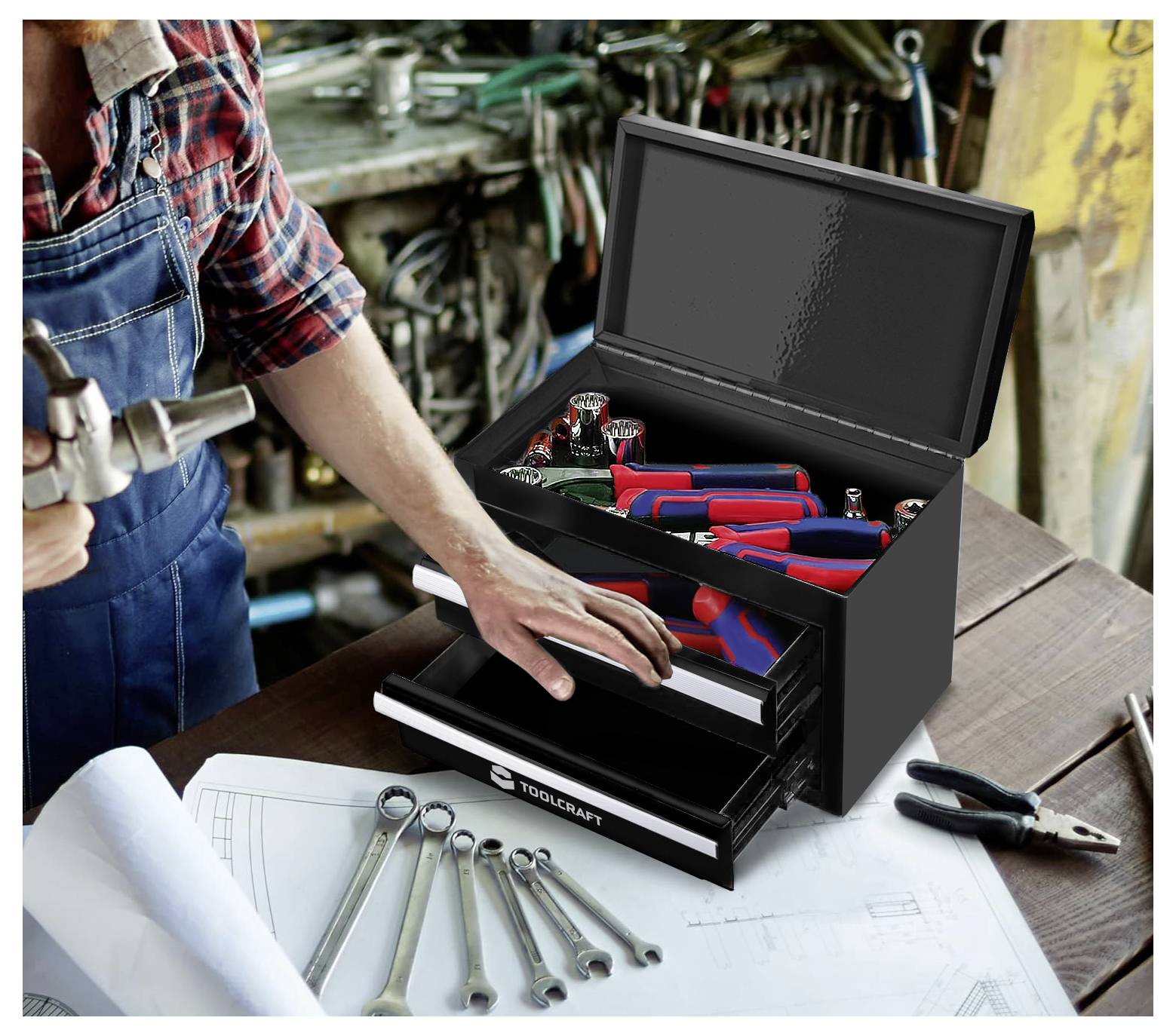 TOOLCRAFT TO-11147307 Werkzeugkasten unbestückt Stahl Black