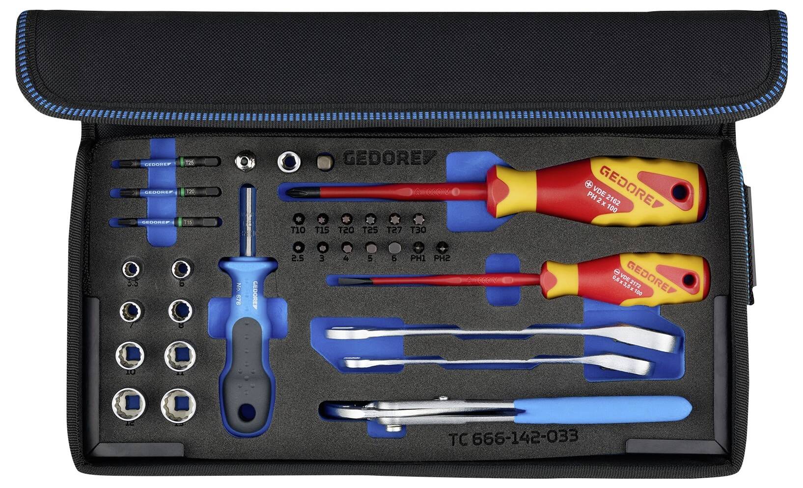 Ein 19-teiliger GEDORE Handwerkzeugsatz in einem Etui mit Reißverschluss, einschließlich Schraubendreher, Pinzetten, Bits, Steckschlüssel und ein Ratschenkopf.