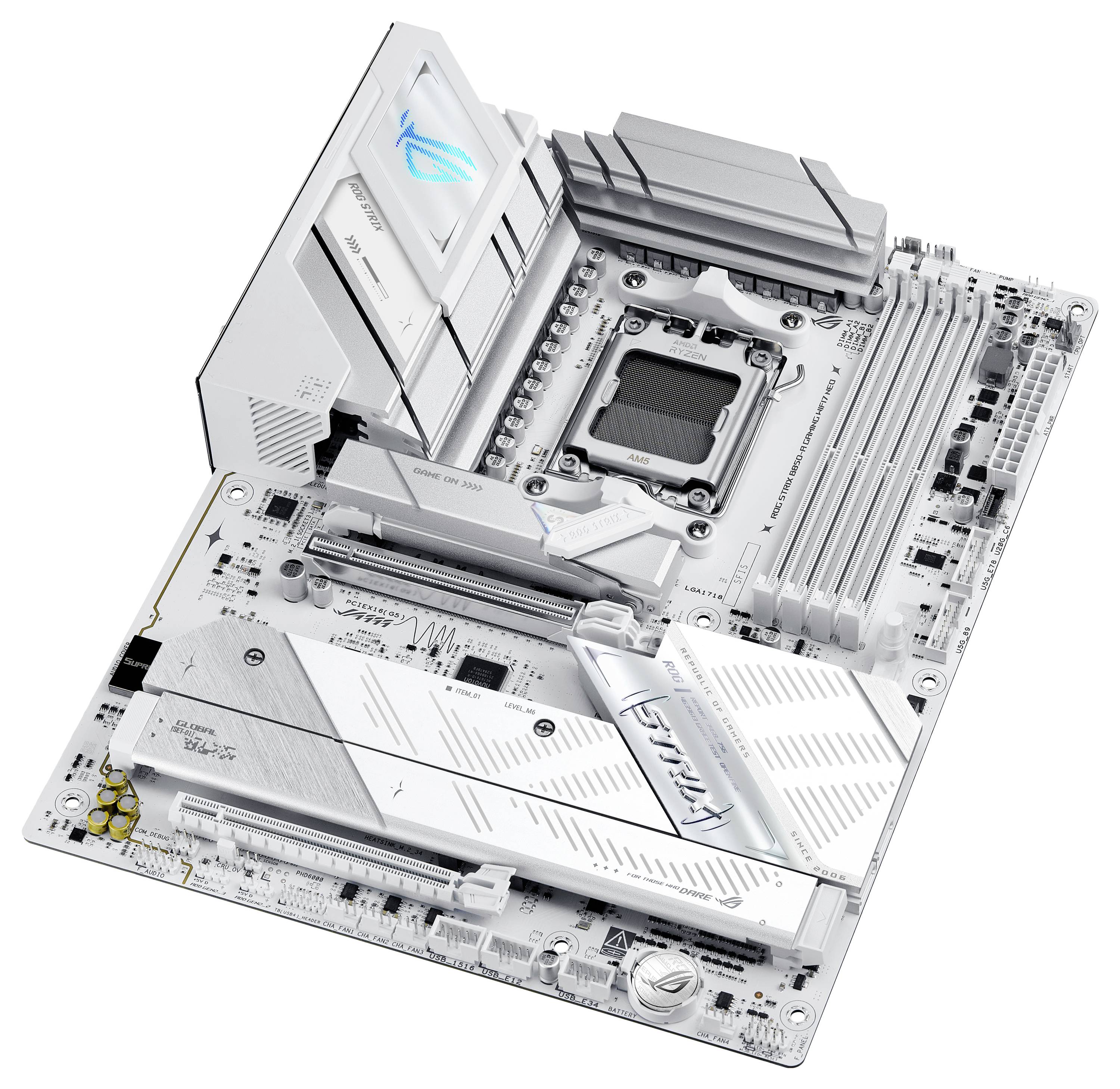 Ein weißes Computer-Motherboard mit verschiedenen Steckplätzen und Anschlüssen, einschließlich RAM-Steckplätzen, einem CPU-Sockel und einem Kühlkörper, das ein fortschrittliches Hardware-Design zeigt.