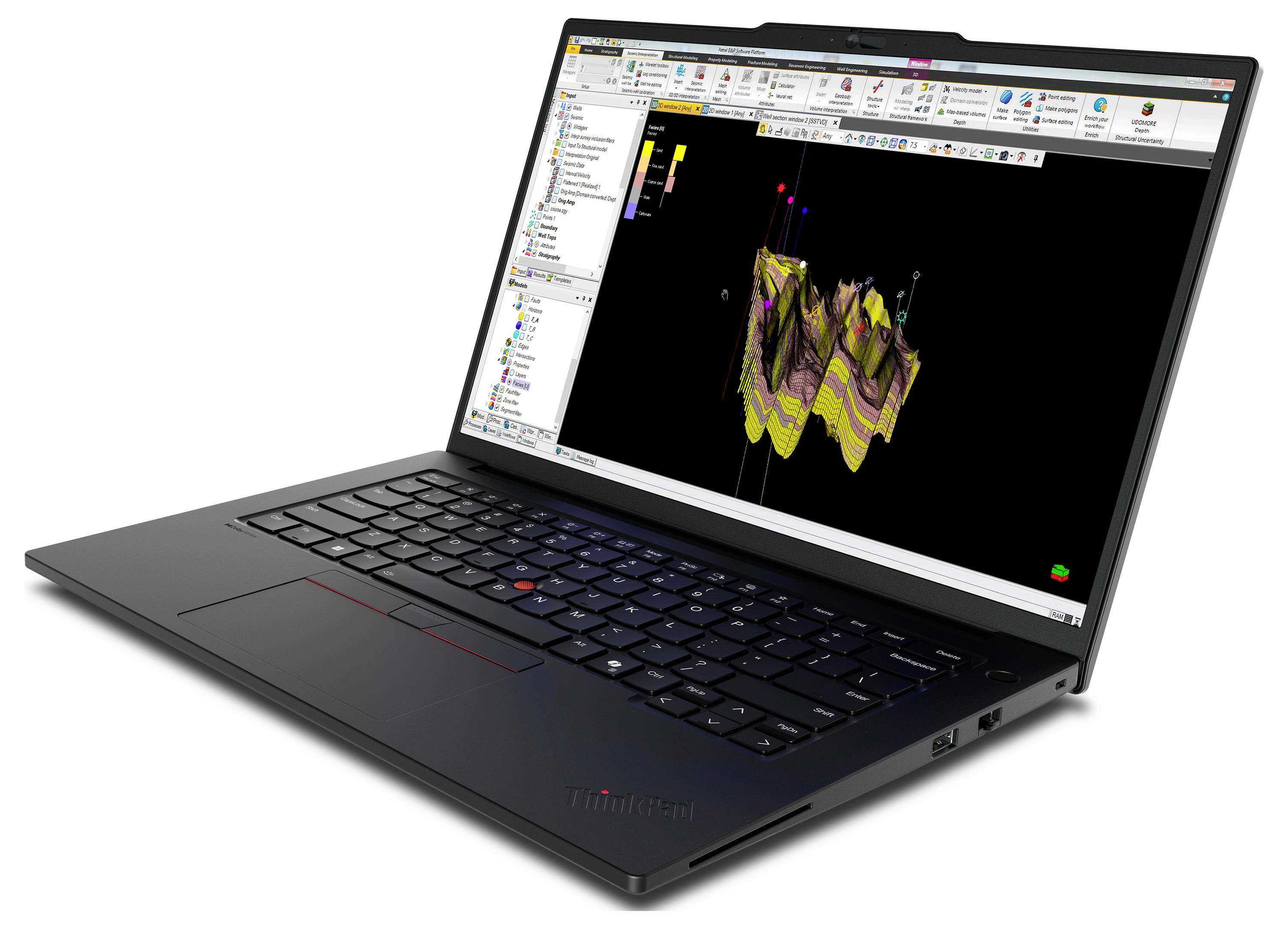 Ein schwarzer Laptop, auf dem Geologiekartierungssoftware mit einem farbigen 3D-Geländemodell auf dem Bildschirm angezeigt wird, vor einem weißen Hintergrund.