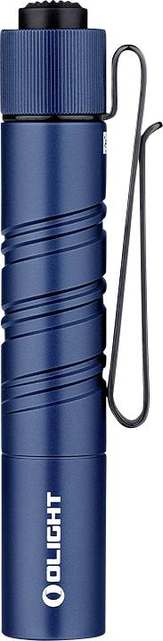 Eine blaue Taschenlampe mit strukturiertem Griff, Taschenklemme und „Olight