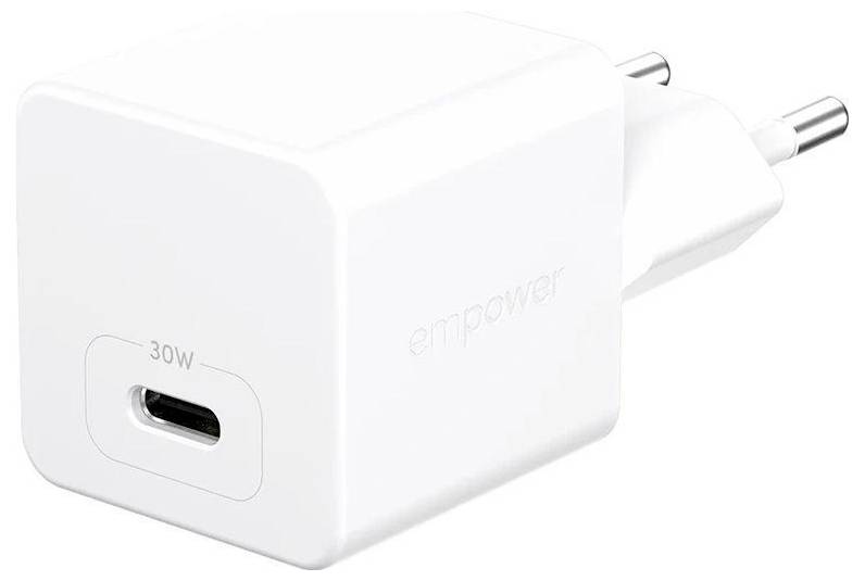 Ein weißer USB-C-Stromadapter mit der Bezeichnung „30W