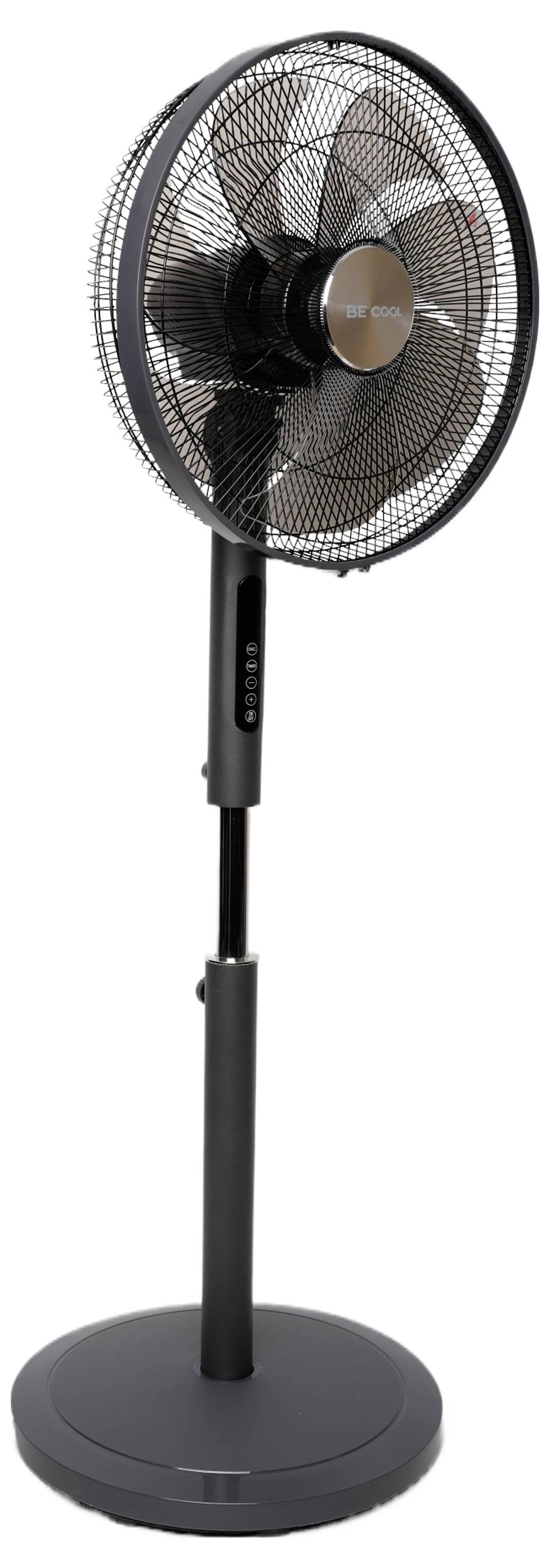 Ein silbernes externes Festplattenlaufwerk mit mehreren sichtbaren Zertifizierungsetiketten und Barcodes auf der Oberfläche.