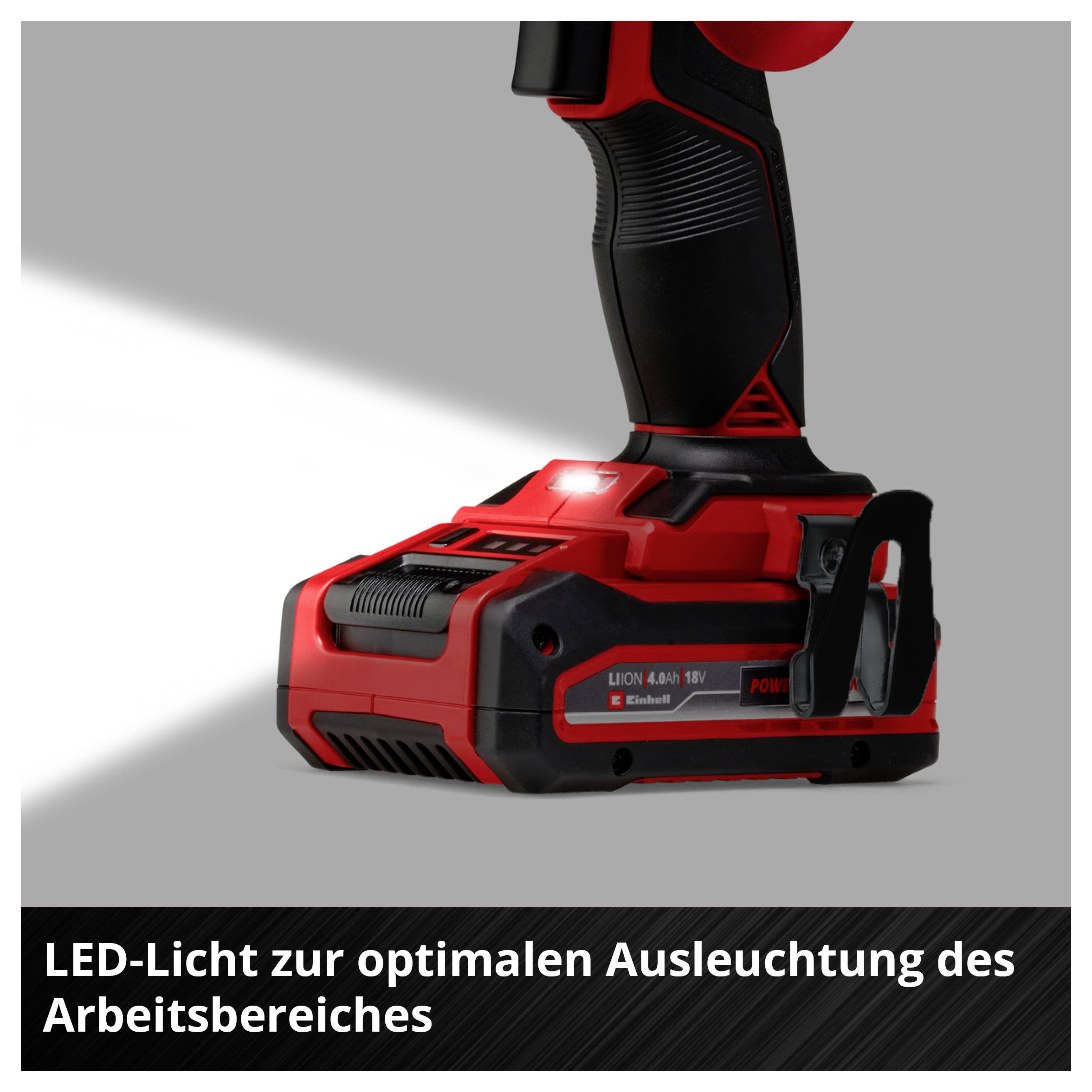 Ein kabelloses Elektrowerkzeug mit LED-Beleuchtung zur verbesserten Ausleuchtung, auf einem Sockel platziert. Text: 'LED-Licht zur optimalen Ausleuchtung des Arbeitsbereiches'.