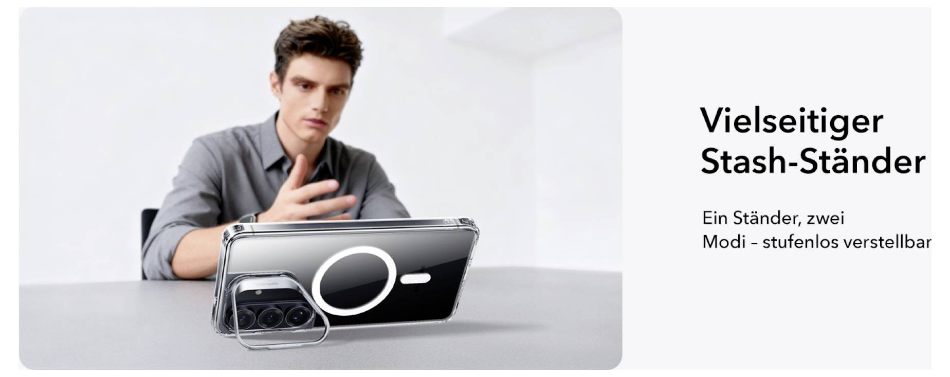 Mann benutzt einen Smartphone-Ständer, der horizontal auf einem Tisch steht. Text: 'Vielseitiger Stash-Ständer. Ein Ständer, zwei Modi - stufenlos verstellbar'.