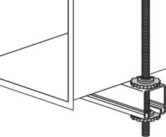 Nahaufnahme einer mechanischen Vorrichtung, die eine Schrauben- und Bolzenbestückung auf einer Geländerkonstruktion zeigt und eine verstellbare Höhe veranschaulicht.