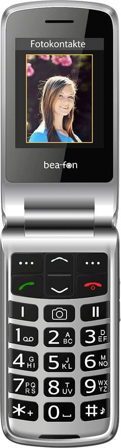 Ein silbernes Klapptelefon mit einer Foto-Kontaktoberfläche auf dem Bildschirm. Große Tasten enthalten Zahlen und Symbole zum Anrufen und Navigieren.
