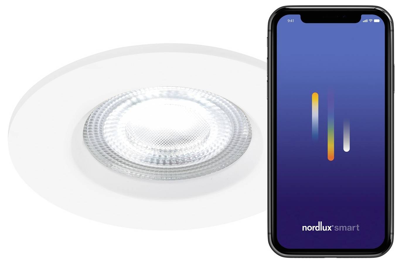 Ein eingelassenes intelligentes LED-Licht wird zusammen mit einem Smartphone angezeigt, das eine App-Schnittstelle anzeigt, die auf Steuerungs- oder Anpassungsfunktionen hinweist.