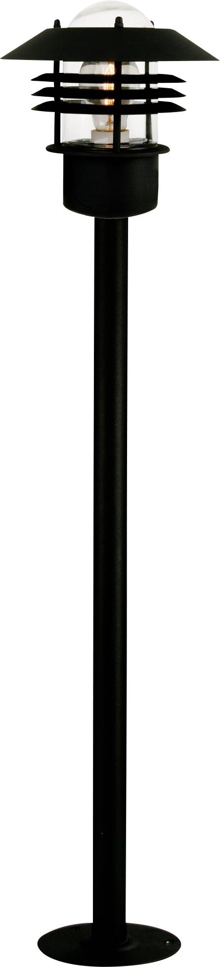 Eine schwarze Außenleuchte mit einer kleinen Glühbirne, die von einem runden Schutzrahmen und einem hutähnlichen Dach bedeckt ist, entworfen für Gartenweg.