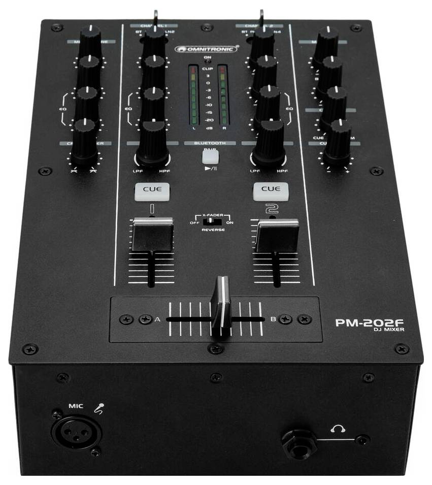 Ein schwarzer DJ-Mixer mit mehreren Knöpfen, Schiebereglern und Anschlussanschlüssen; gekennzeichnet mit 