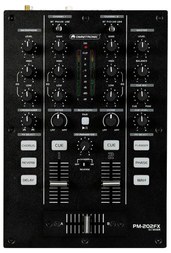 Ein schwarzes DJ-Mischpult mit den Beschriftungen „Omnitronic