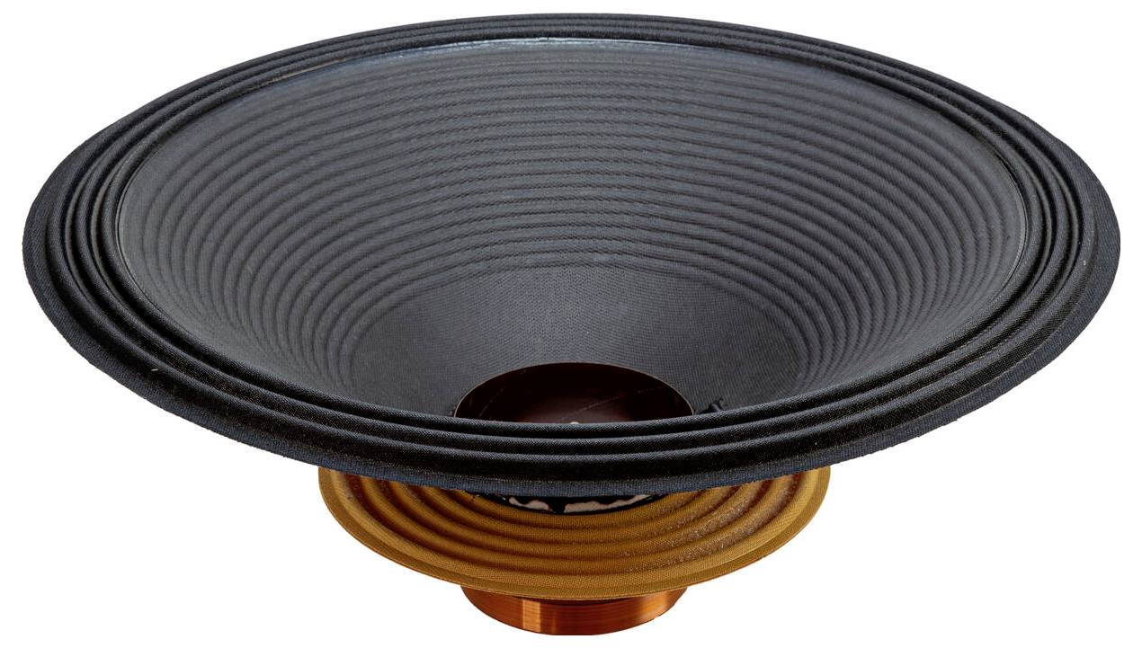 Ein schwarzer Lautsprechercone mit geripptem Rand, eingebettet in einer orangefarbenen Spulenbasis, wird in Soundsystemen zur Erzeugung von Audioausgabe verwendet.