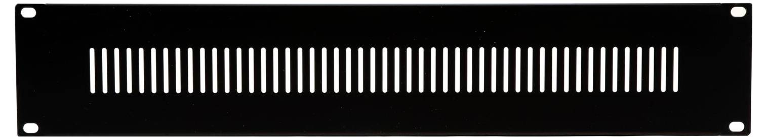 Ein schwarzes rechteckiges Metallpaneel mit horizontalen Lüftungsschlitzen und vier Befestigungslöchern an den Ecken.