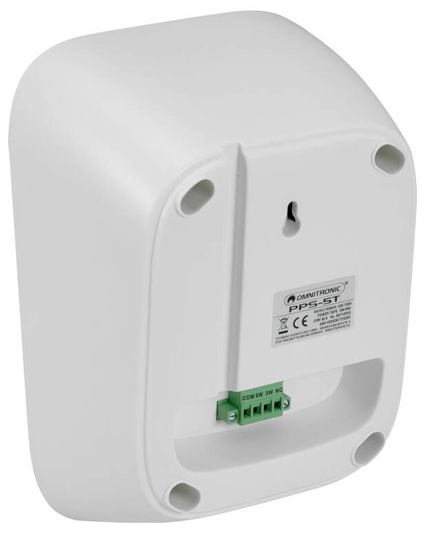 Das Bild zeigt die Rückansicht eines weißen Lautsprechers. Er verfügt über eine Halterung mit vier Schraubenlöchern und einer Anschlussklemme für Verdrahtungsverbindungen.