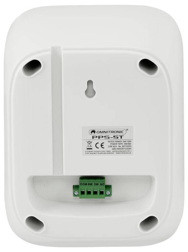 Ein leeres silbernes Metallkästchen mit Scharnierdeckel ist geöffnet und zeigt ein schwarzes Inneres und Metallverschlüsse an der Seite.