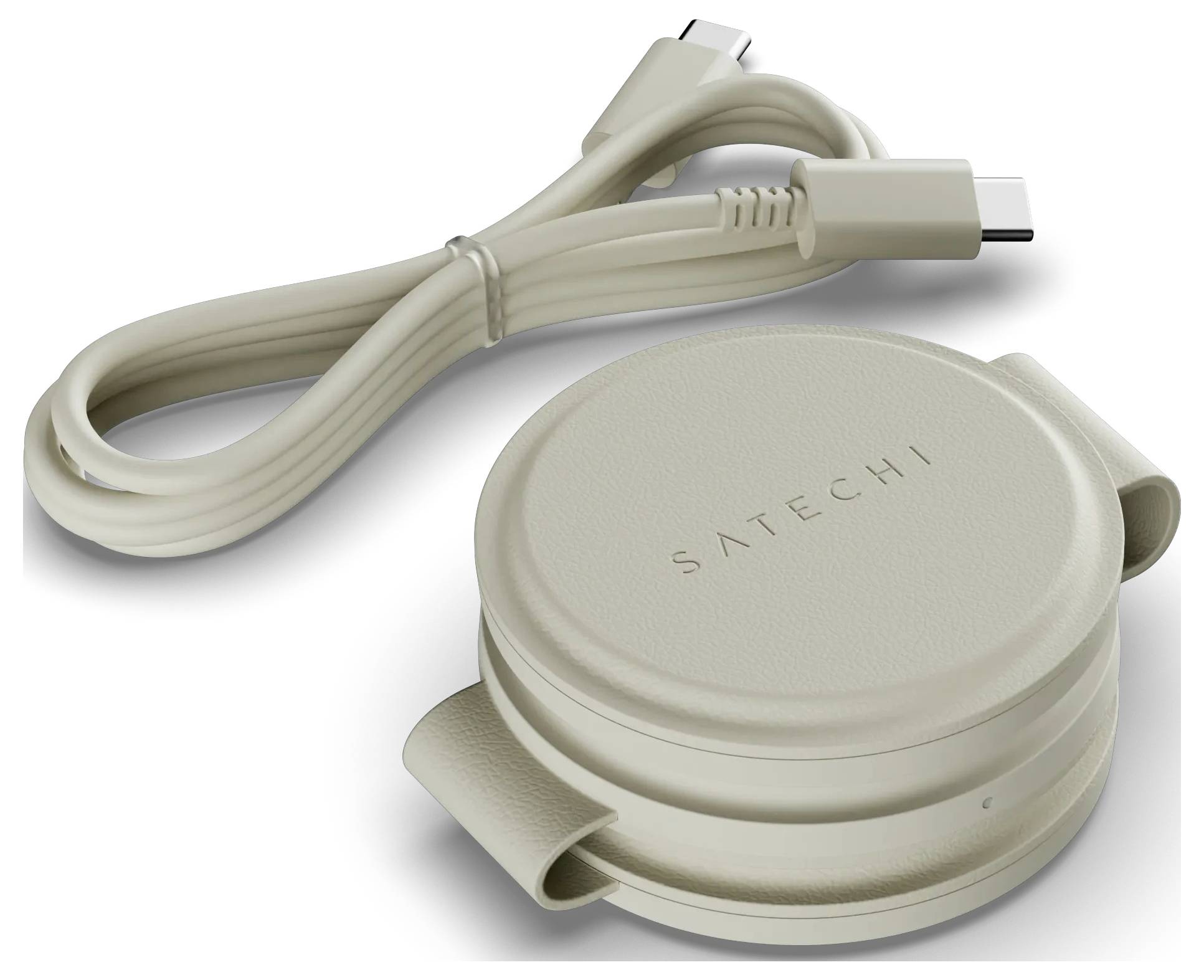 Ein beiger Satechi USB-C-Ladegerät mit kompaktem, faltbarem Design und passendem USB-C-Kabel.