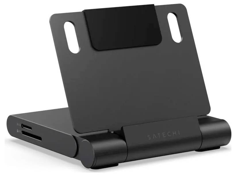 Schwarzer Satechi Laptop-Ständer/Dockingbasis mit verstellbarer Rückenlehne und belüfteten Seitenöffnungen, gezeigt auf weißem Hintergrund.