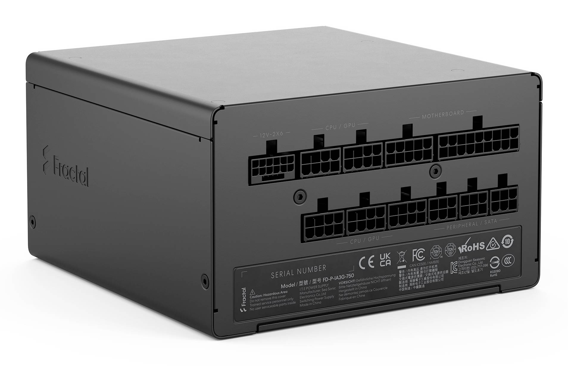 Schwarzes modulares Netzteil in Dreiviertelsicht mit mehreren vorderen Anschlüssen und sichtbarem Produktetikett.