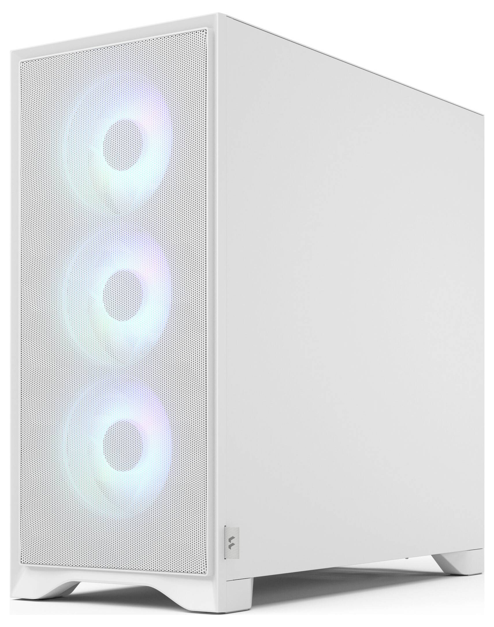 Ein weißer Computer-Tower mit einem Mesh-Frontpanel mit drei Kühlventilatoren, die mit blauen und violetten LED-Lichtern beleuchtet sind.