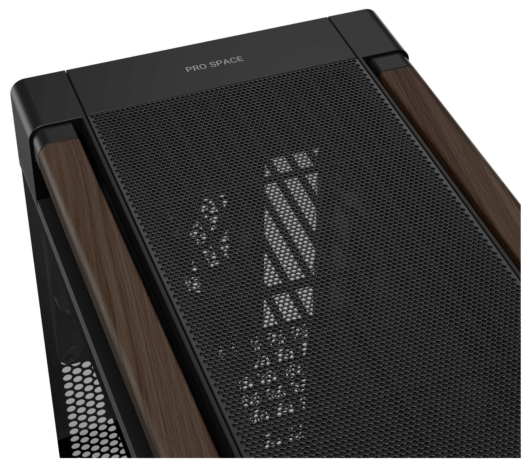 Erhöhte Ansicht eines schwarzen und hölzernen Computergehäuses mit Mesh-Design auf der Oberseite, beschriftet mit 'Pro Space'.