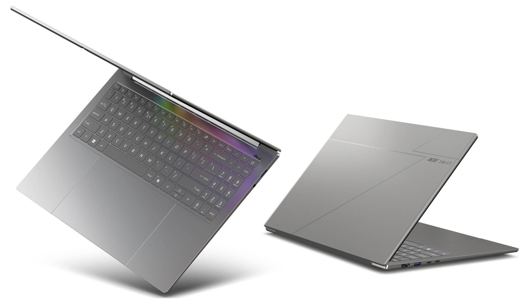 Schwebendes, offenes Laptop mit einem farbenfrohen abstrakten Wirbel auf dem Bildschirm, in einem Winkel gegen einen weißen Hintergrund dargestellt.