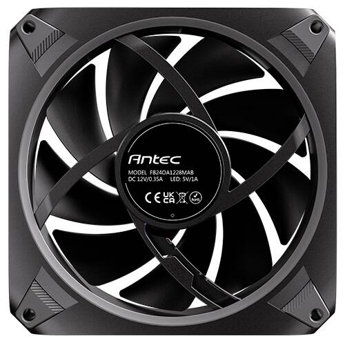 Ein schwarzer Antec-Computerlüfter mit gebogenen Blättern und technischen Spezifikationen, die auf der zentralen Nabe beschriftet sind.