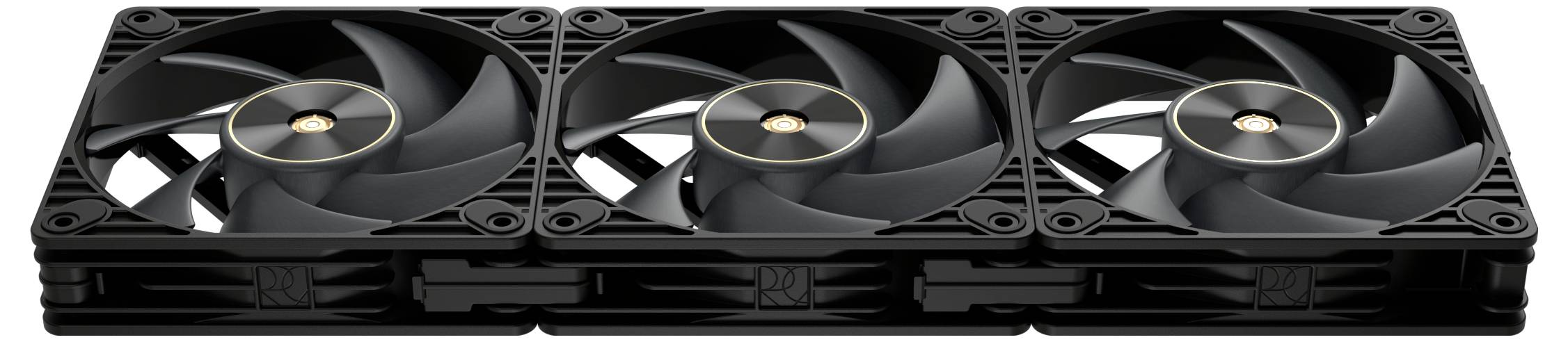 Drei schwarze Computerkühler-Lüfter horizontal angeordnet, mit jeweils einer zentralen goldenen Akzentuierung auf jedem Lüfter.