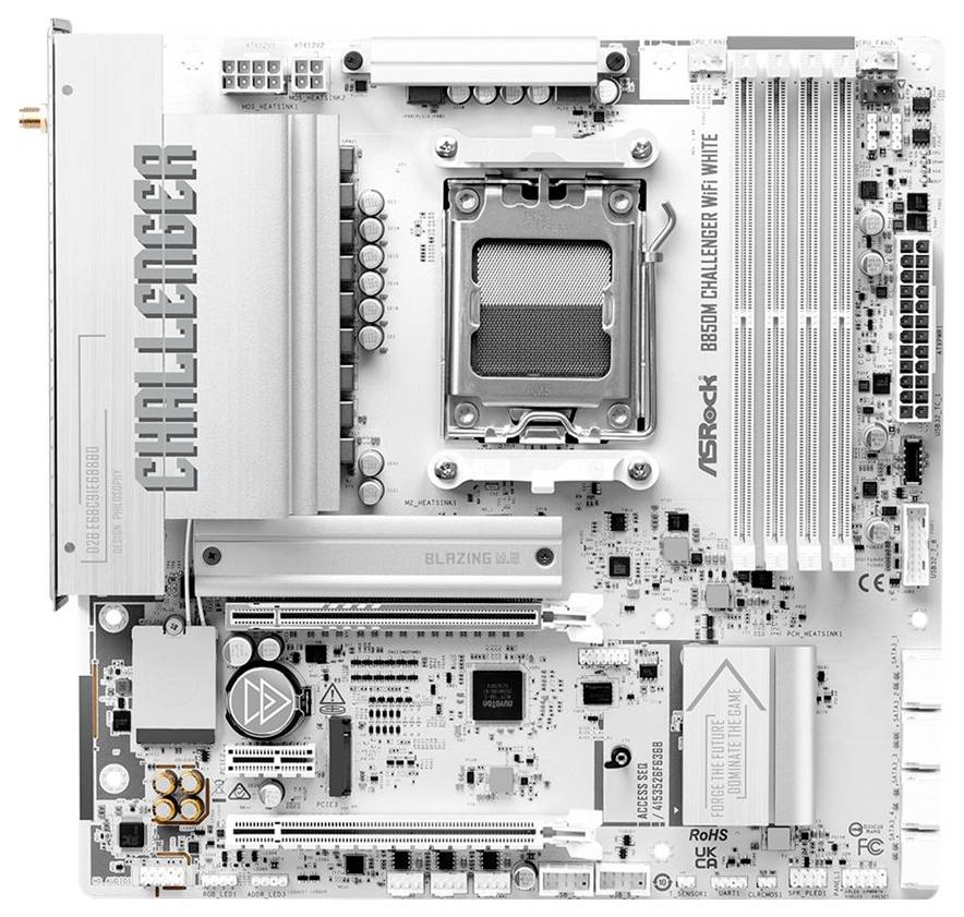 Weißes ASRock B650M Challenger WiFi Motherboard mit AMD-CPU-Sockel, RAM-Steckplätzen, Kühlkörpern und sichtbaren Erweiterungssteckplätzen.