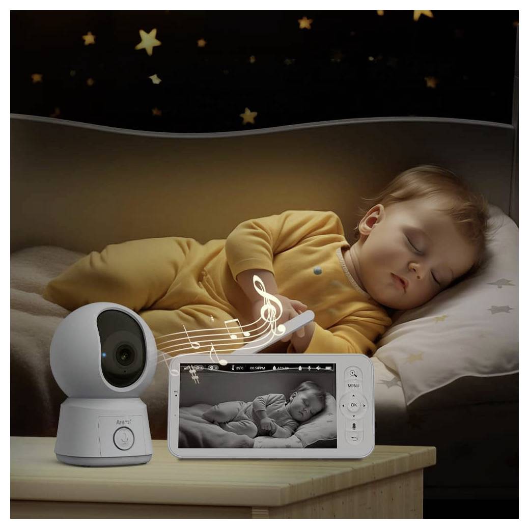 Eine wandmontierte Sicherheitskamera mit Waldtarnmuster ist abgebildet. Die Kamera hat die Aufschrift „reolink 4K