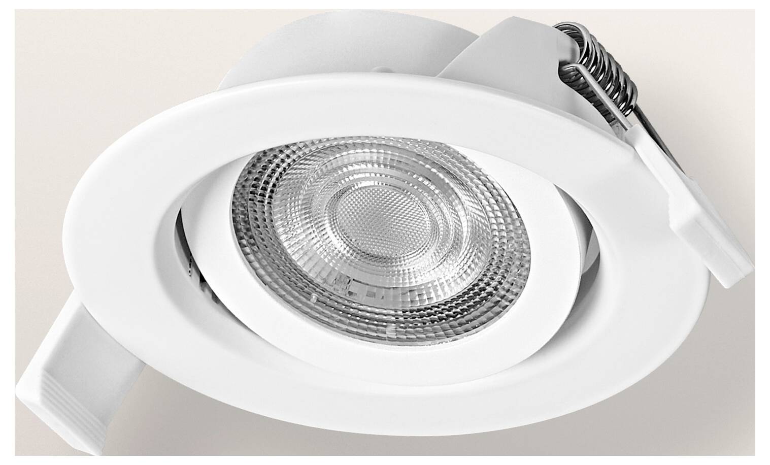 Ein eingebautes LED-Einbaustrahler mit weißer Blende, mit kreisförmigem Design und verstellbarem Winkel.