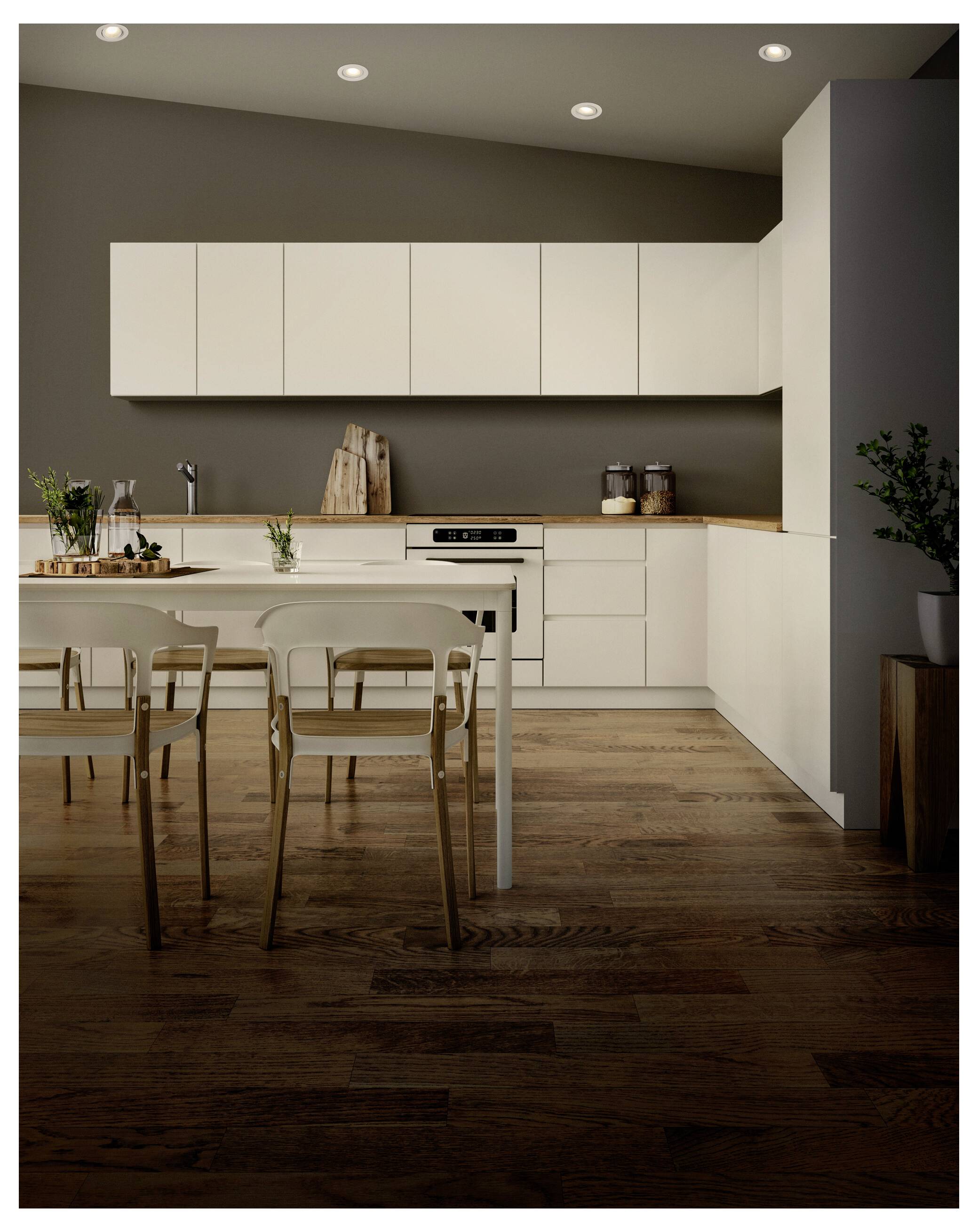 Eine moderne Küche mit weißen Schränken, einer Holzarbeitsplatte und vier Stühlen um einen Tisch. Neutrale Farben und minimalistisches Design.