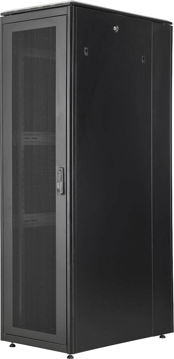 Ein hoher, schwarzer Serverschrank mit einer Gitternetztür an der Vorderseite, aufrecht stehend, wird verwendet, um Netzwerkausrüstung und Server zu beherbergen und zu organisieren.