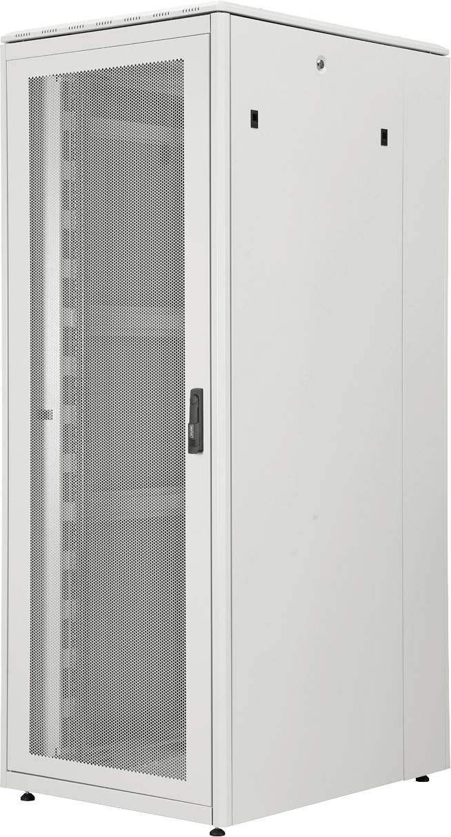 Ein hohes, weißes Server-Rack mit Gittertür und geschlossenem Design, geeignet zur Unterbringung von Netzwerkausrüstung und Servern.