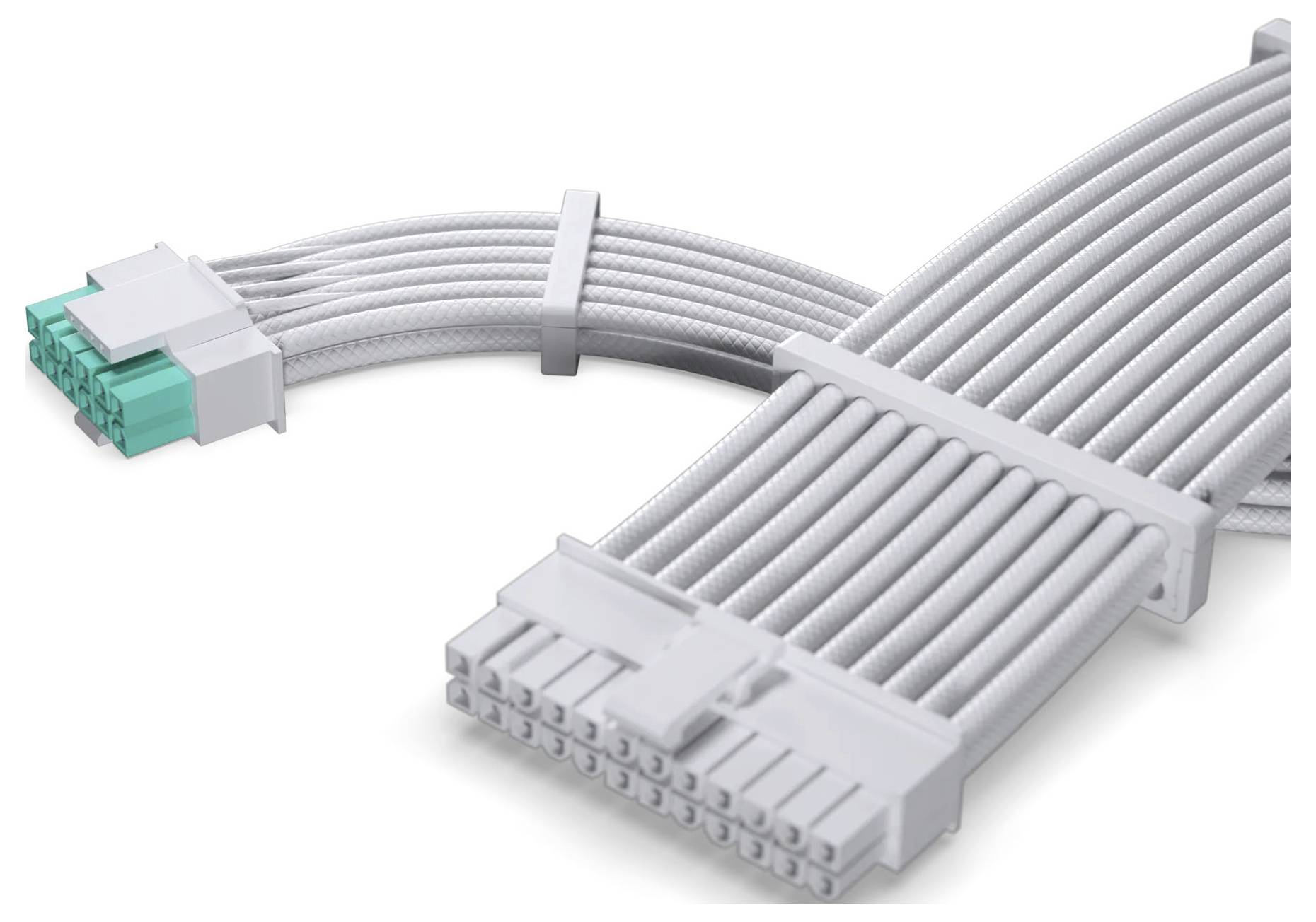 Ein Nahaufnahmebild eines weißen, geflochtenen modularen Kabels mit Steckverbindern an beiden Enden, das wahrscheinlich für Computer- oder Elektronikkomponenten verwendet wird.