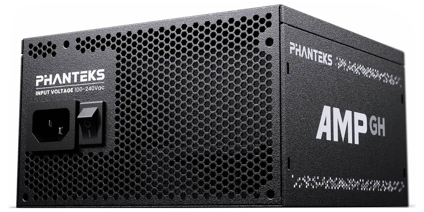 Schwarzes Phanteks AMP GH Computer-Netzteil mit Wabengitter-Lüftungsöffnungen und hinterer Stromsteckdose und Schalter