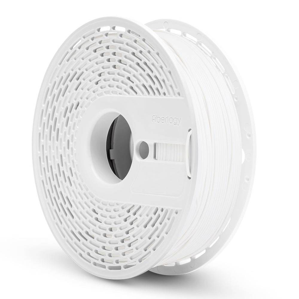 Weiße 3D-Druckerfilamentspule mit einer perforierten Kunststoffrolle und aufgewickeltem Filament auf schlicht strukturiertem Hintergrund.