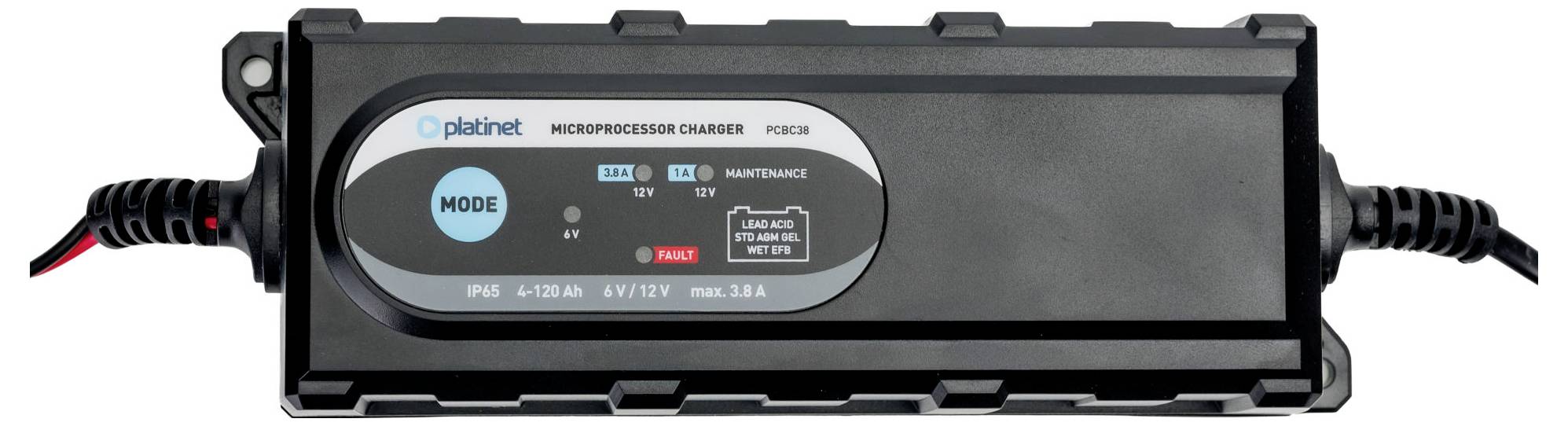 Ein rechteckiger schwarzer Mikroprozessor-Ladegerät mit der Bezeichnung „Platinum