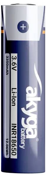 Eine zylindrische Batterie mit der Bezeichnung „akyga battery