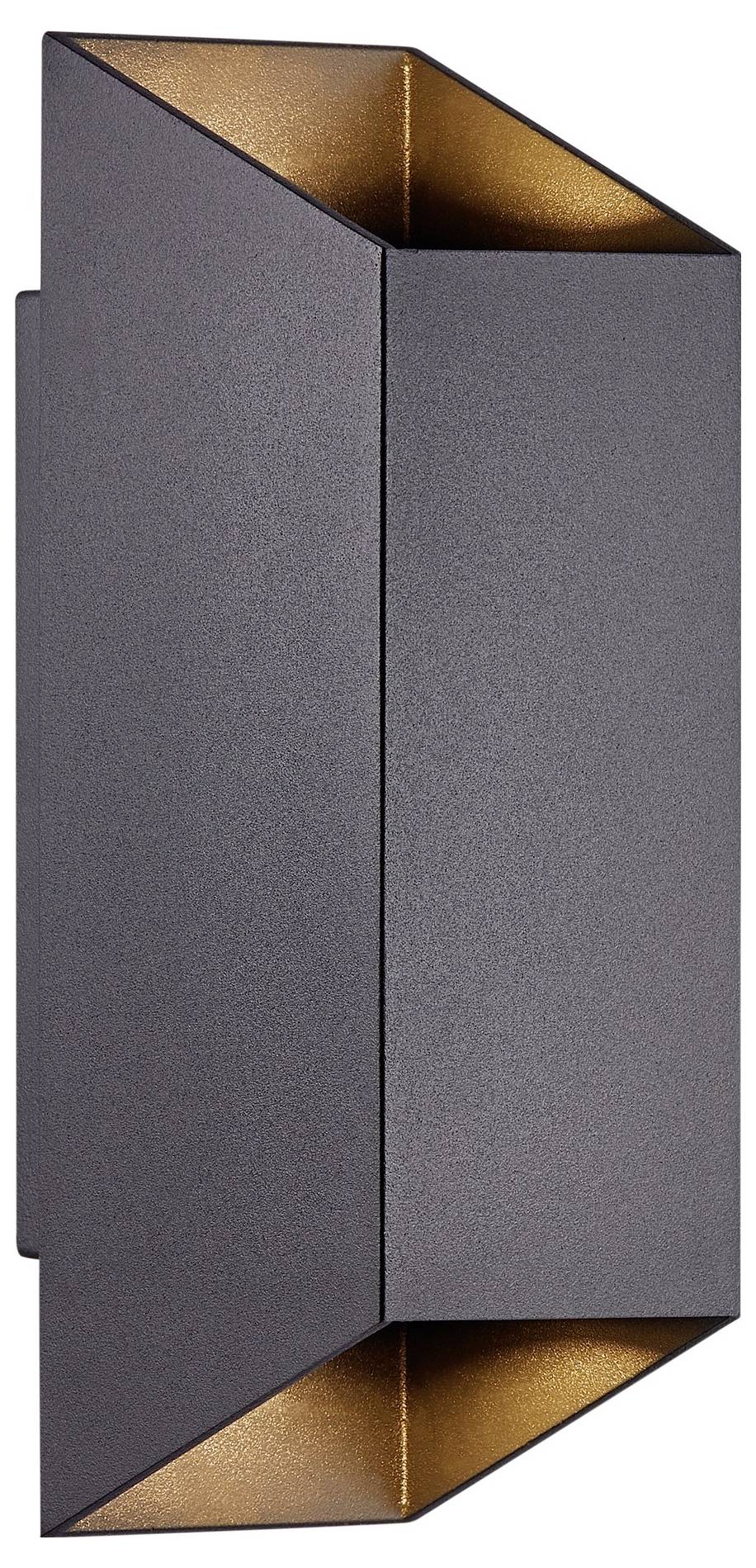 Eine moderne Wandleuchte mit geometrischem Design, die ein dunkelmattes Äußeres und ein vergoldetes Inneres aufweist und Licht durch obere und untere Öffnungen ausstrahlt.