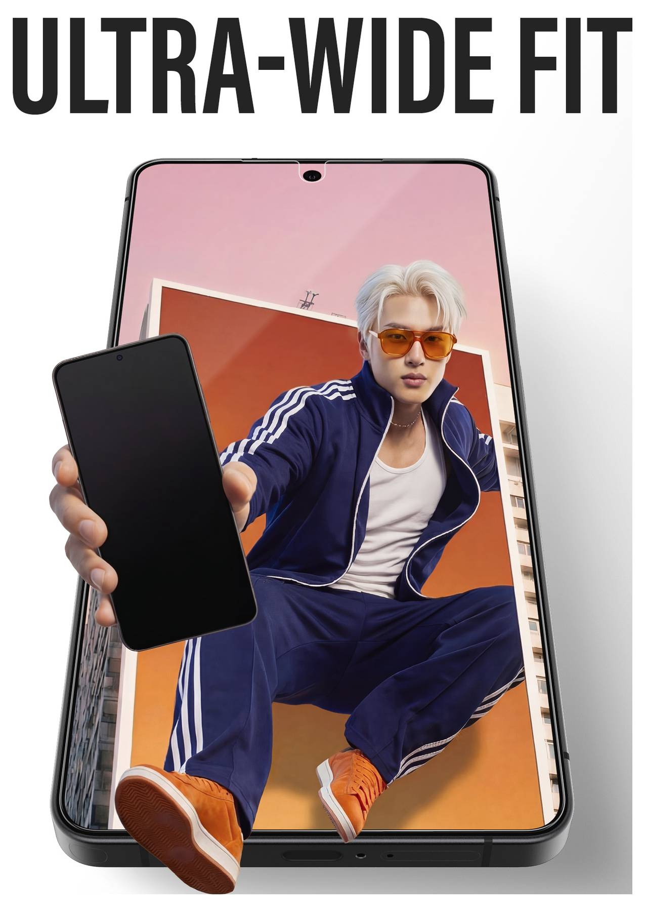 Eine Person in Sportkleidung scheint aus einem großen Smartphone-Bildschirm herauszuklettern und hält ein anderes Telefon. Fetter Text oben lautet 